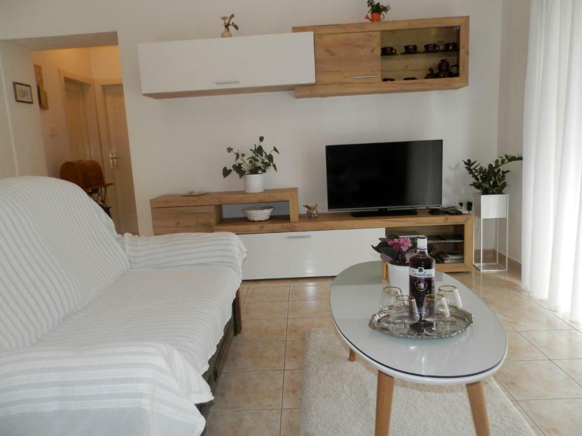 Apartment Slavica โลโซวาซ ภายนอก รูปภาพ
