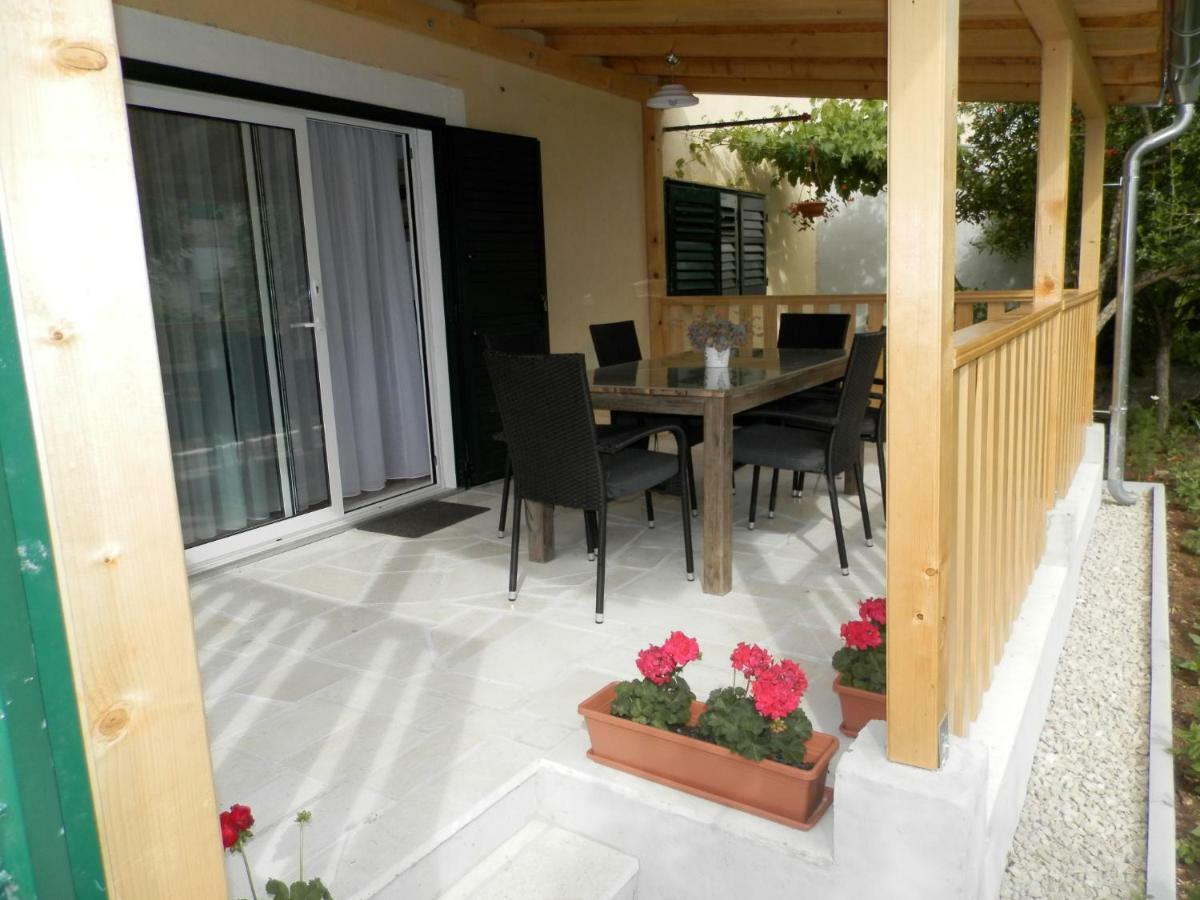 Apartment Slavica โลโซวาซ ภายนอก รูปภาพ